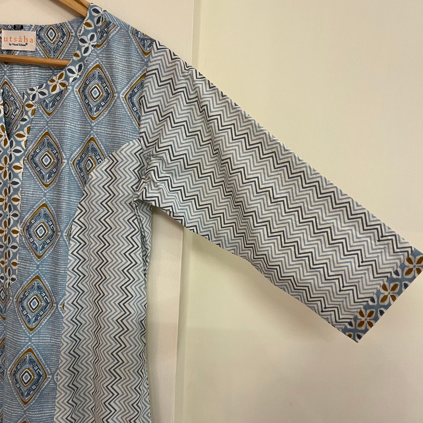 Aaina Handblock Printed Kurta_Geometric