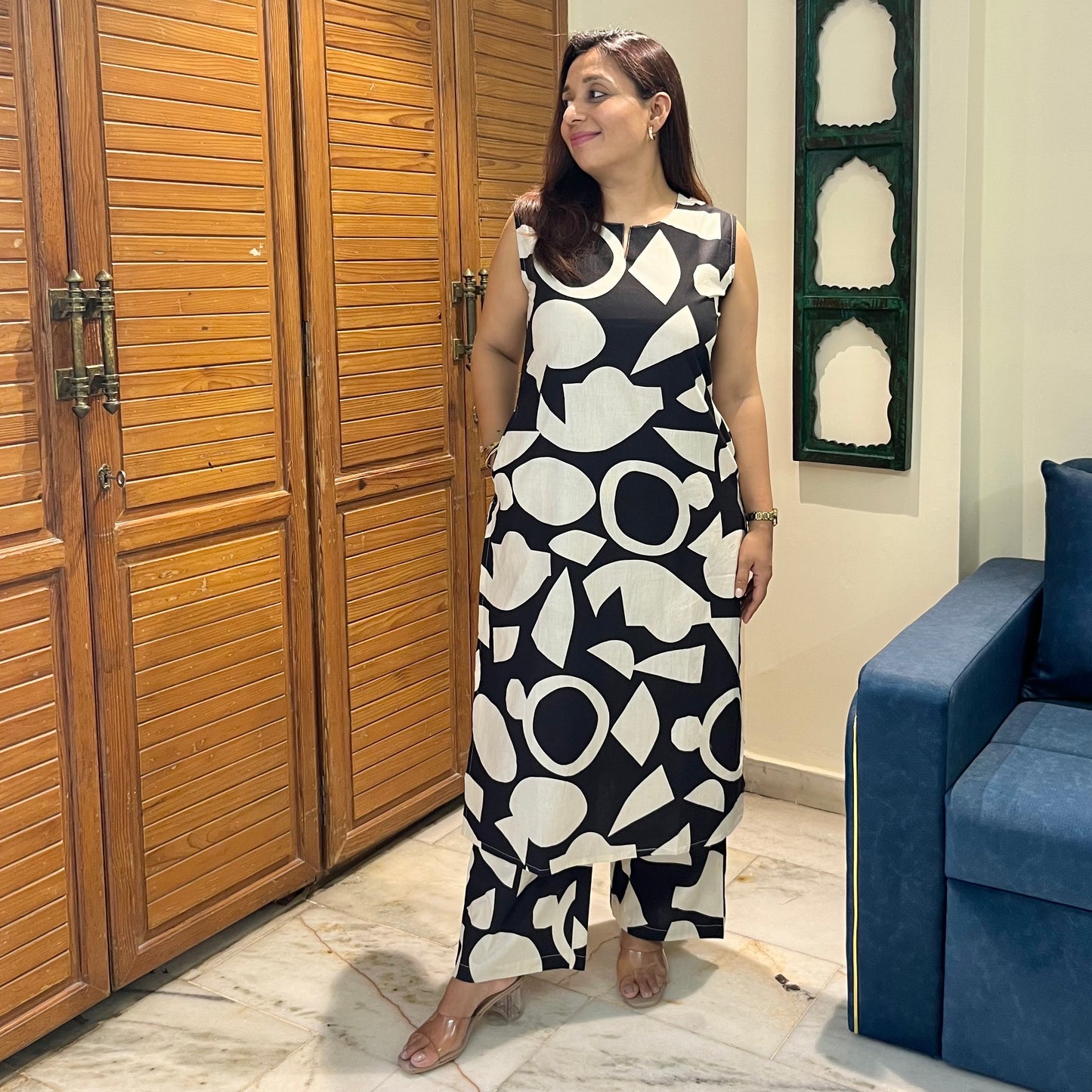 Abstract Print Coord Set - Black