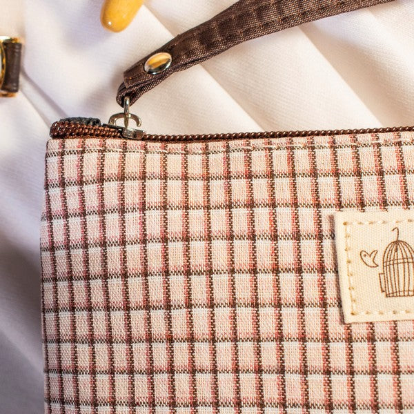 Checkered Daily Essential Pouch_Warm Beige