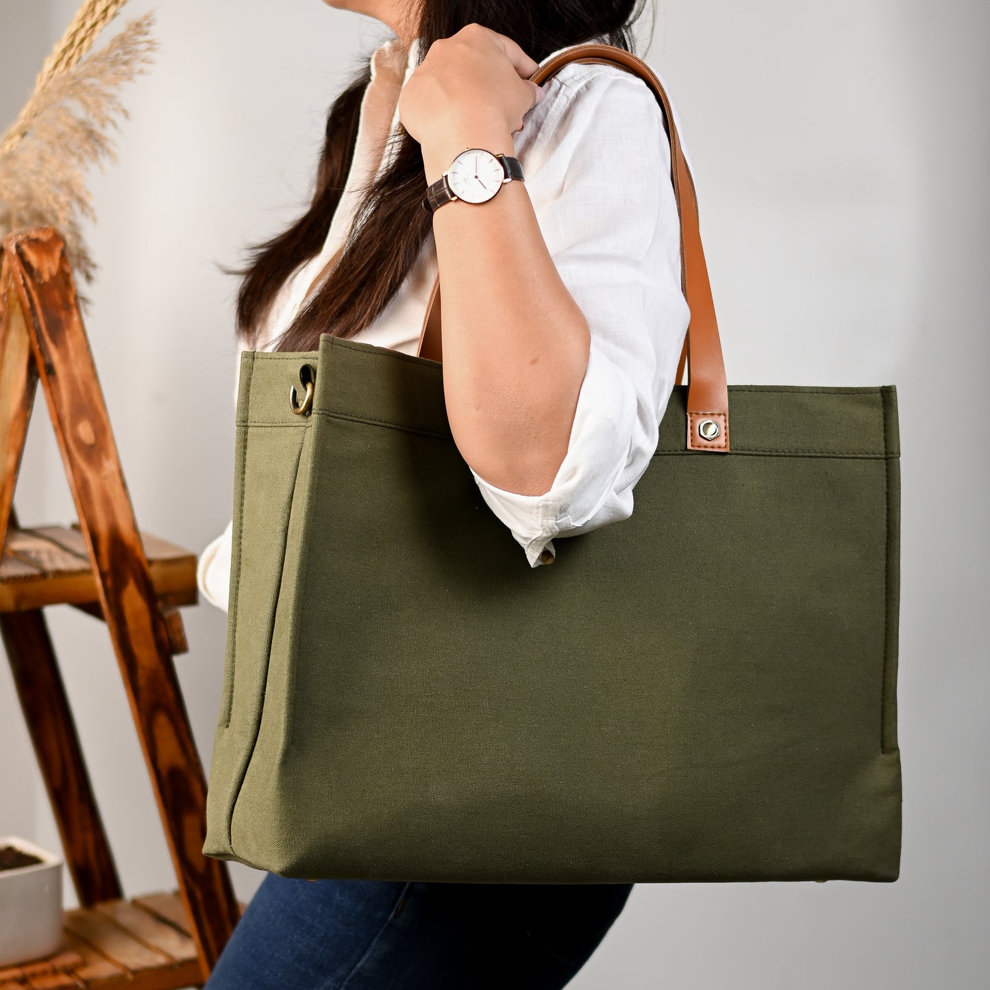 AM to PM Tote Bag_Olive Green