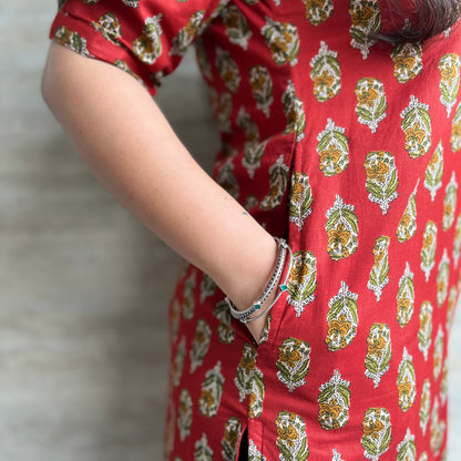 Myra Everyday Pure Cotton Kurta - Red