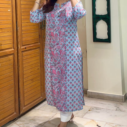 Aaina Handblock Printed Kurta_Blue Floral