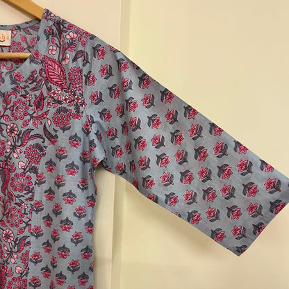Aaina Handblock Printed Kurta_Blue Floral