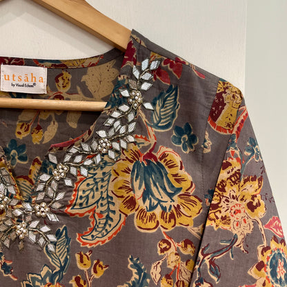 Kriti Handcrafted Kurtas - Grey