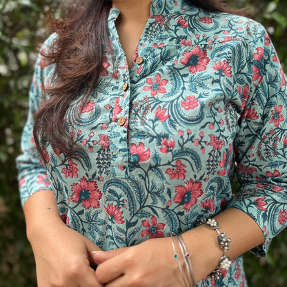 Navya Pure Cotton Top - Blue Floral