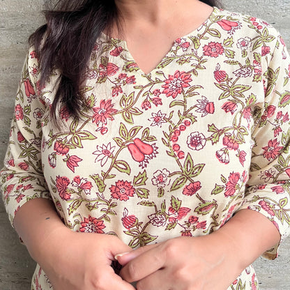 Ruhi Everyday Kurta_Peach Floral